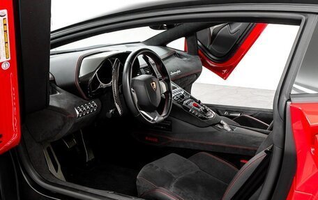 Lamborghini Aventador I рестайлинг, 2015 год, 29 990 000 рублей, 14 фотография