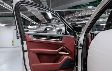 Porsche Cayenne III, 2025 год, 24 200 000 рублей, 27 фотография