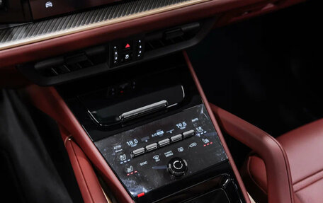 Porsche Cayenne III, 2025 год, 24 200 000 рублей, 16 фотография