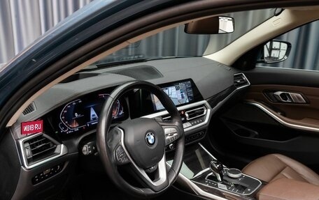 BMW 3 серия, 2021 год, 3 790 000 рублей, 14 фотография