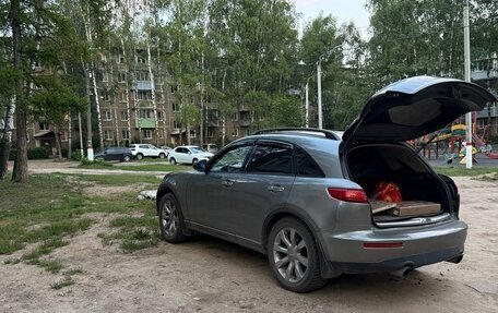 Infiniti FX I, 2004 год, 930 000 рублей, 8 фотография