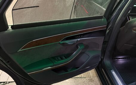 Audi A8, 2019 год, 4 900 000 рублей, 15 фотография