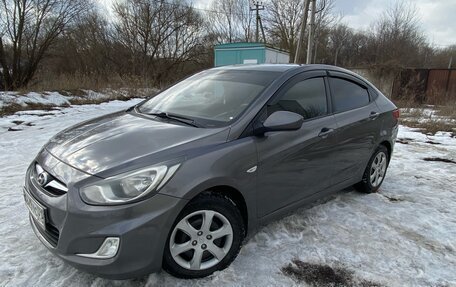 Hyundai Solaris II рестайлинг, 2013 год, 750 000 рублей, 3 фотография