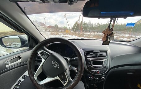 Hyundai Solaris II рестайлинг, 2013 год, 750 000 рублей, 7 фотография