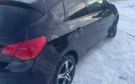 Opel Astra J, 2010 год, 660 000 рублей, 8 фотография