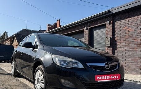 Opel Astra J, 2011 год, 550 000 рублей, 3 фотография