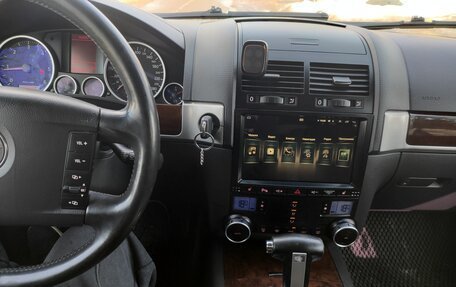 Volkswagen Touareg III, 2010 год, 1 500 000 рублей, 8 фотография