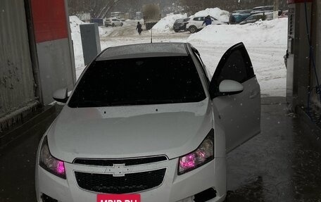 Chevrolet Cruze II, 2011 год, 810 000 рублей, 3 фотография