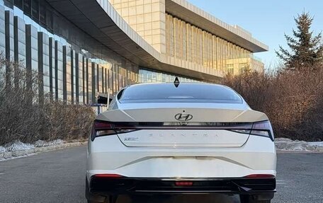 Hyundai Elantra, 2023 год, 1 730 000 рублей, 6 фотография