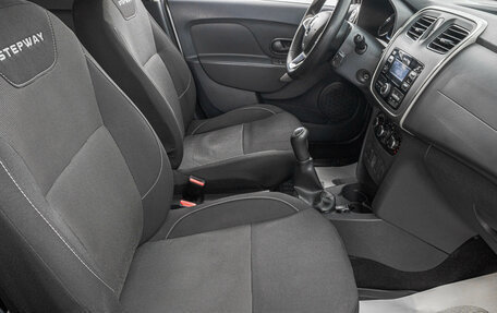 Renault Logan II, 2019 год, 1 099 000 рублей, 22 фотография