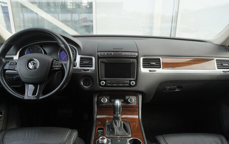 Volkswagen Touareg III, 2015 год, 3 476 000 рублей, 12 фотография