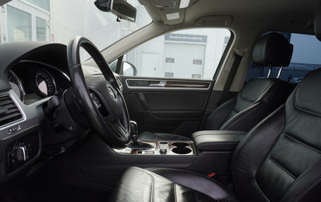 Volkswagen Touareg III, 2015 год, 3 476 000 рублей, 10 фотография