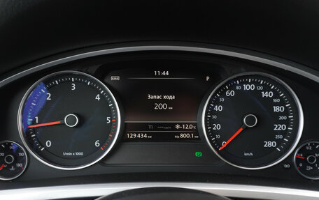 Volkswagen Touareg III, 2015 год, 3 476 000 рублей, 9 фотография