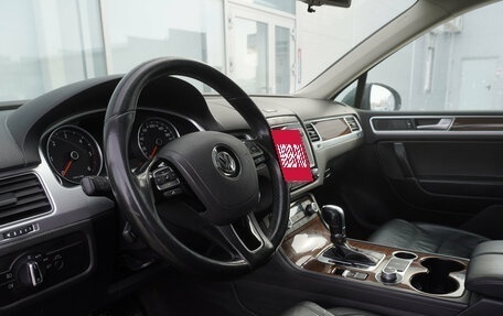 Volkswagen Touareg III, 2015 год, 3 476 000 рублей, 11 фотография