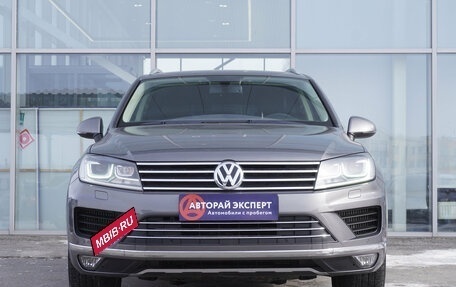 Volkswagen Touareg III, 2015 год, 3 476 000 рублей, 2 фотография