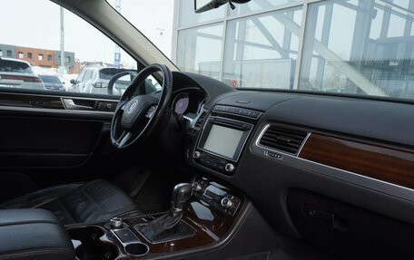 Volkswagen Touareg III, 2015 год, 3 476 000 рублей, 21 фотография