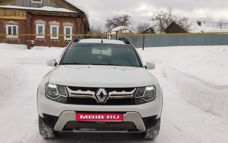 Renault Duster I рестайлинг, 2017 год, 1 000 000 рублей, 1 фотография