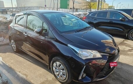 Toyota Vitz, 2018 год, 890 000 рублей, 1 фотография