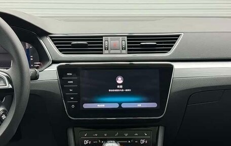 Skoda Superb III рестайлинг, 2023 год, 2 230 000 рублей, 9 фотография