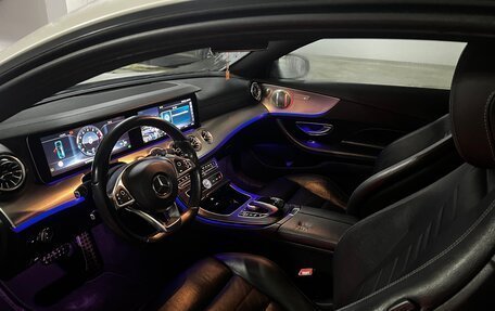 Mercedes-Benz E-Класс, 2017 год, 3 300 000 рублей, 3 фотография