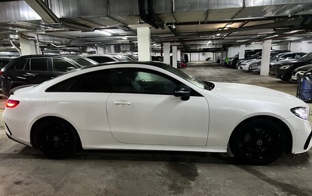 Mercedes-Benz E-Класс, 2017 год, 3 300 000 рублей, 2 фотография