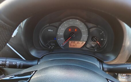 Toyota Vitz, 2018 год, 890 000 рублей, 10 фотография