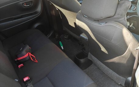 Toyota Vitz, 2018 год, 890 000 рублей, 12 фотография