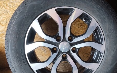 Renault Duster I рестайлинг, 2017 год, 1 000 000 рублей, 6 фотография