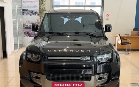 Land Rover Defender II, 2021 год, 10 900 000 рублей, 2 фотография