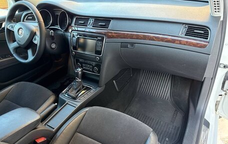 Skoda Superb III рестайлинг, 2013 год, 1 160 000 рублей, 17 фотография