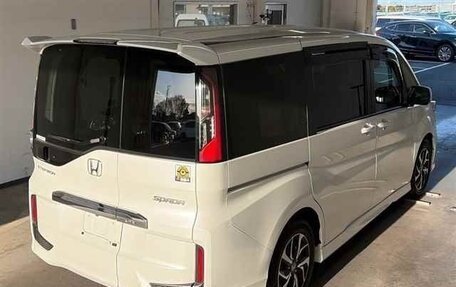 Honda Stepwgn IV, 2022 год, 1 900 000 рублей, 3 фотография