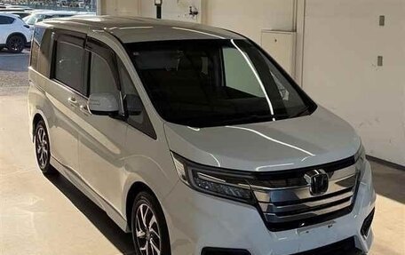 Honda Stepwgn IV, 2022 год, 1 900 000 рублей, 2 фотография