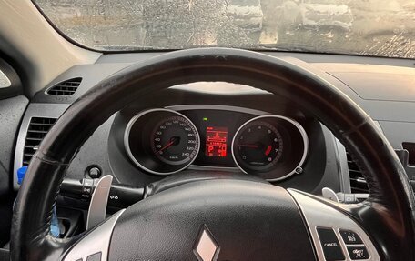 Mitsubishi Outlander III рестайлинг 3, 2007 год, 790 000 рублей, 11 фотография