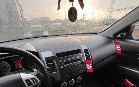 Mitsubishi Outlander III рестайлинг 3, 2007 год, 790 000 рублей, 10 фотография