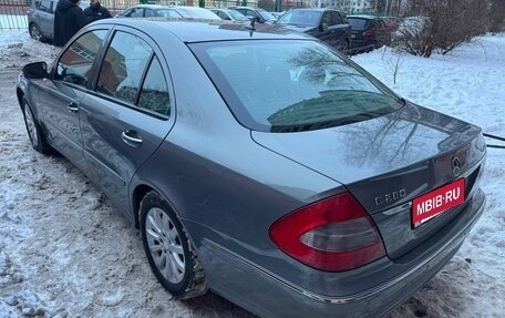 Mercedes-Benz E-Класс, 2007 год, 980 000 рублей, 8 фотография
