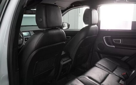 Land Rover Discovery Sport I рестайлинг, 2016 год, 2 200 000 рублей, 12 фотография