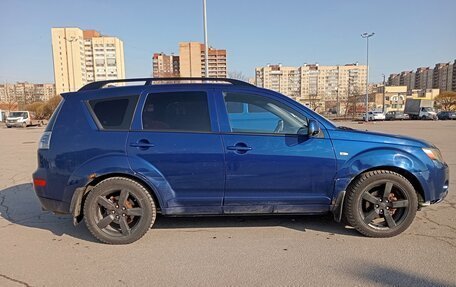 Mitsubishi Outlander III рестайлинг 3, 2007 год, 1 300 000 рублей, 12 фотография