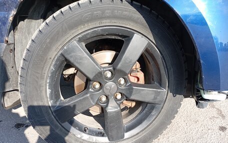 Mitsubishi Outlander III рестайлинг 3, 2007 год, 1 300 000 рублей, 23 фотография