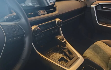 Toyota RAV4, 2025 год, 4 590 000 рублей, 4 фотография