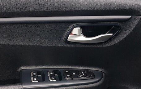 KIA Rio IV, 2019 год, 1 379 000 рублей, 16 фотография