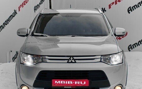 Mitsubishi Outlander III рестайлинг 3, 2014 год, 1 550 000 рублей, 2 фотография