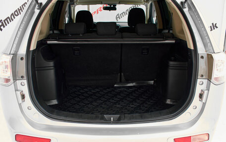 Mitsubishi Outlander III рестайлинг 3, 2014 год, 1 550 000 рублей, 8 фотография