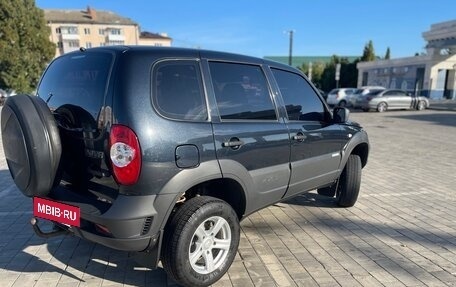 Chevrolet Niva I рестайлинг, 2013 год, 700 000 рублей, 3 фотография