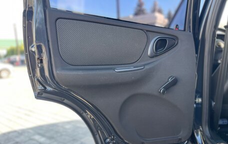 Chevrolet Niva I рестайлинг, 2013 год, 700 000 рублей, 16 фотография
