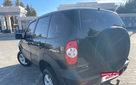 Chevrolet Niva I рестайлинг, 2013 год, 700 000 рублей, 5 фотография