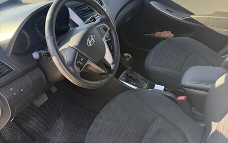 Hyundai Solaris II рестайлинг, 2015 год, 970 000 рублей, 8 фотография