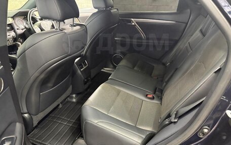 Lexus RX IV рестайлинг, 2019 год, 4 800 000 рублей, 10 фотография