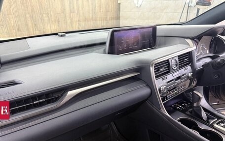 Lexus RX IV рестайлинг, 2019 год, 4 800 000 рублей, 11 фотография