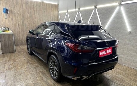 Lexus RX IV рестайлинг, 2019 год, 4 800 000 рублей, 7 фотография