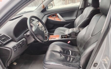 Toyota Camry, 2011 год, 1 130 000 рублей, 7 фотография